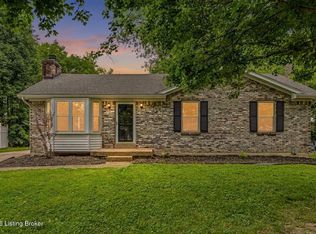 107 Buttercup Rd, Louisville, KY 40218