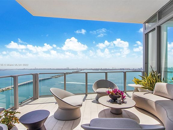 2nd image of 2900 NE 7th Ave Penthouse 4701