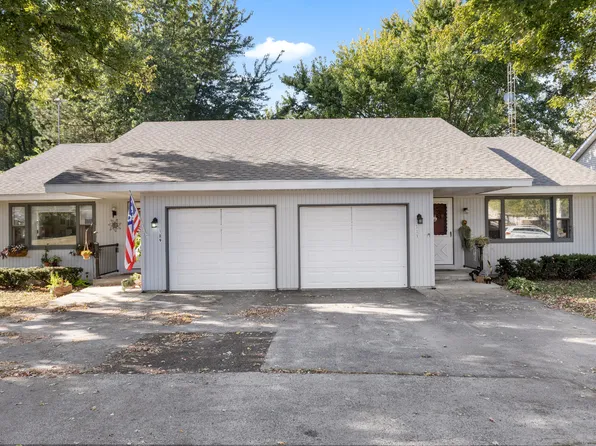 109-111 W Edson St, Poplar Grove, IL 61065
