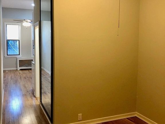 3rd image of 305 Eckford St APT 1L