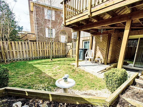 3rd image of 5964 Norham Dr