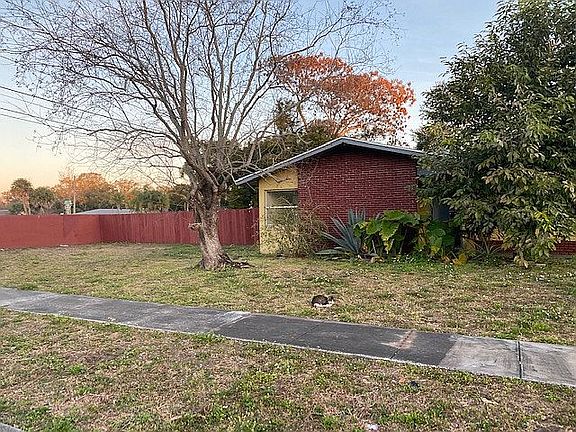 4th image of 7503 Eucalyptus St
