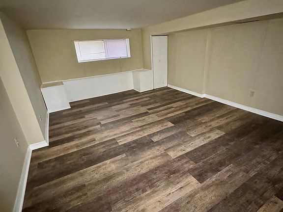 2nd image of 5535 N Sawyer Ave #Basement