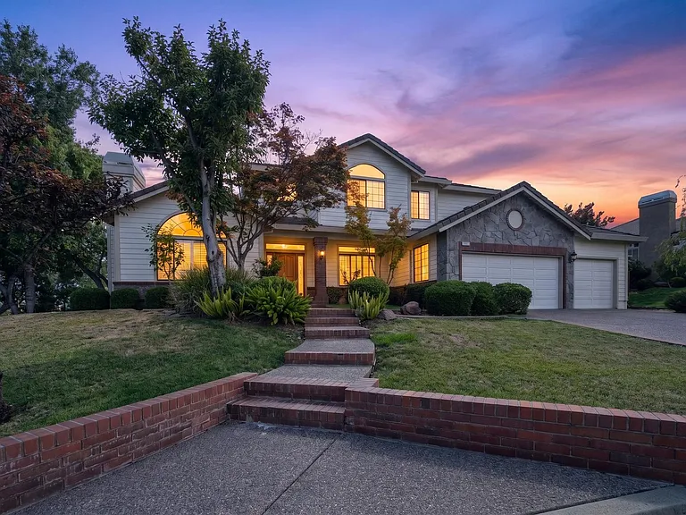 507 Woodfern Ct — Photo 1
