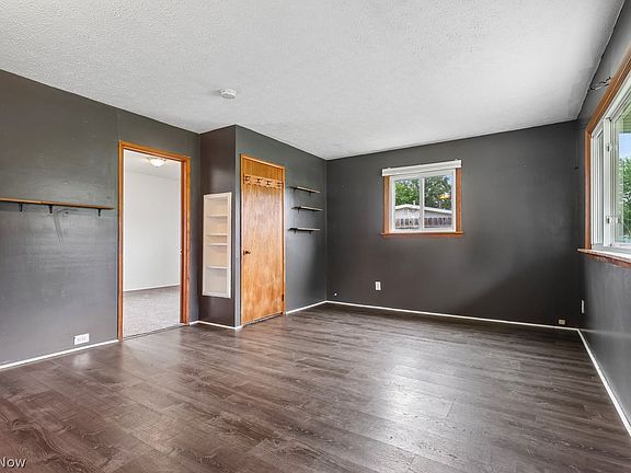 5th image of 35120 Elm Rd