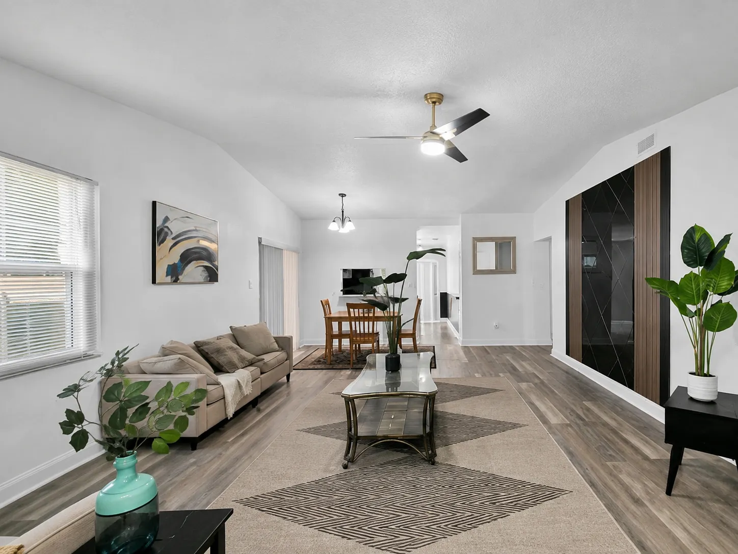 3 bed, 1282 sqft, $800 — Photo 2