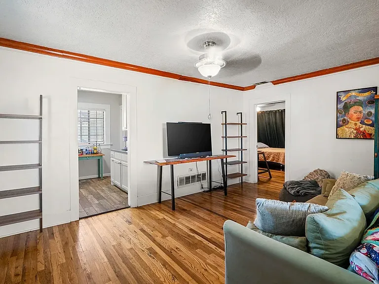 2729 Lebanon Ave — Photo 11