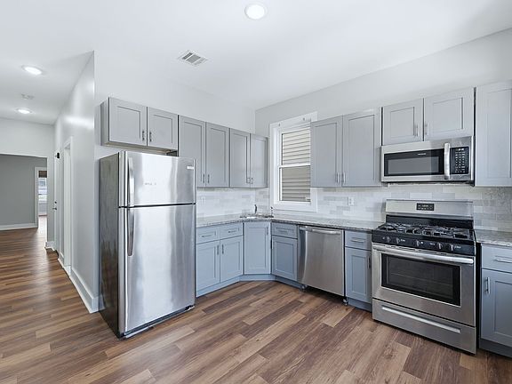 3rd image of 913 S 18th St Floor 2