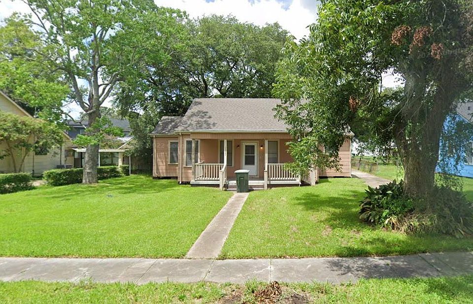 1st image of 2311 Glenwood Dr
