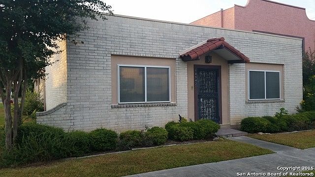 1st image of 10942 Crown Park