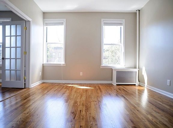 5th image of 415 9th St APT 21