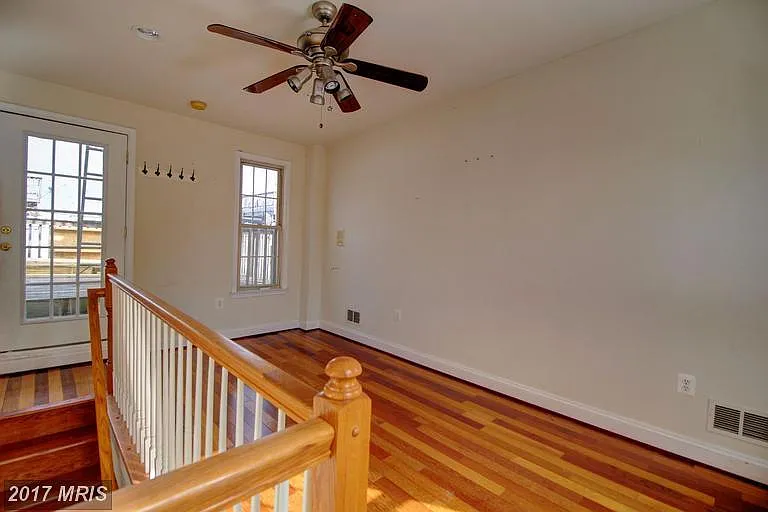 1419 Olive St — Photo 21