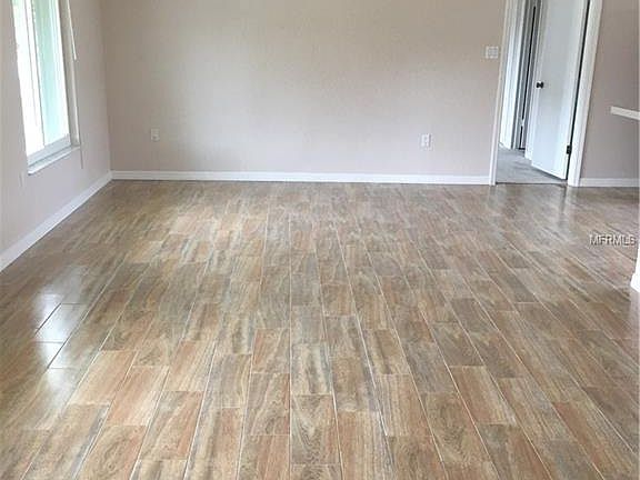 3rd image of 6936 Sugarbush Dr