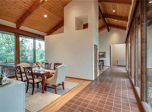 4th image of 507 W Hillwood Dr