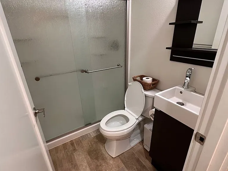 4732 22nd Ave NE #5 — Photo 7