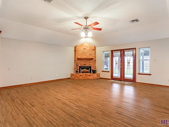 2nd image of 2224 Cypress Point Dr