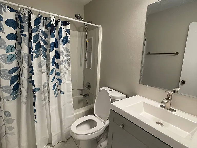 2048 Navarone Dr — Photo 5