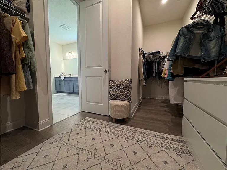715 Blue Citrus Ln — Photo 37