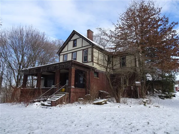 301 S Center Ave, New Stanton, PA 15672