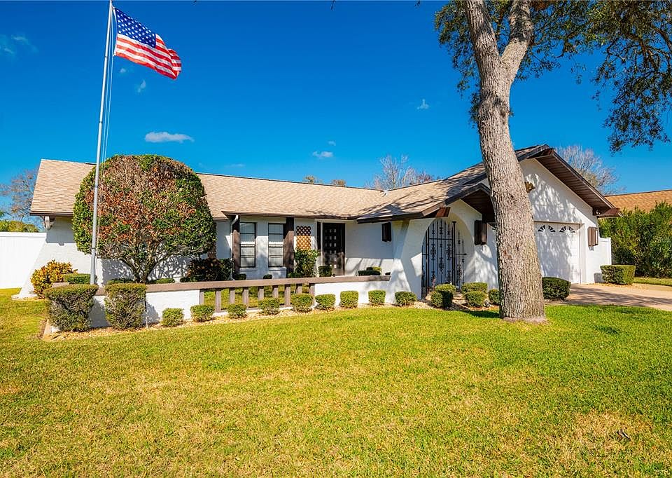 1st image of 8027 Woodbrook Ct
