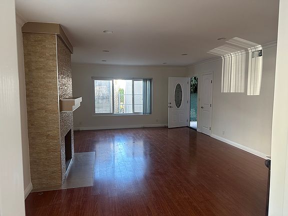 2nd image of 571 South St APT 4