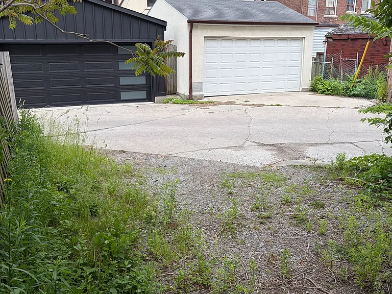 1504 Dufferin St #BASEMENT — Photo 9