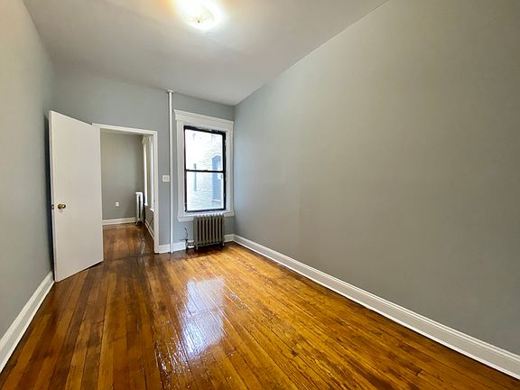 4th image of 30-38 30th St #3B