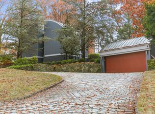 3 Concord Ln, Westport, CT 06880