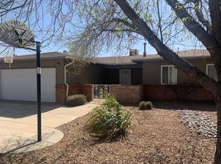 8724 Rough Rider Rd NE, Albuquerque, NM 87109