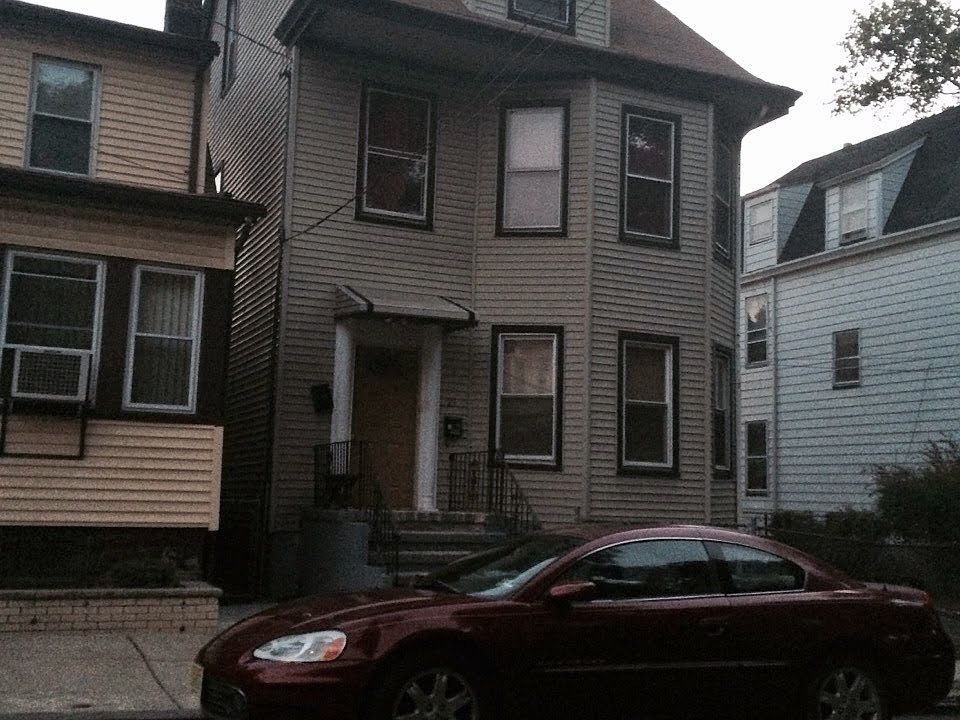 1st image of 23 Garwood Pl #2