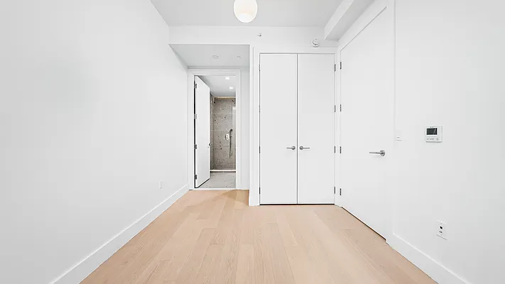 Bedroom, photo 2