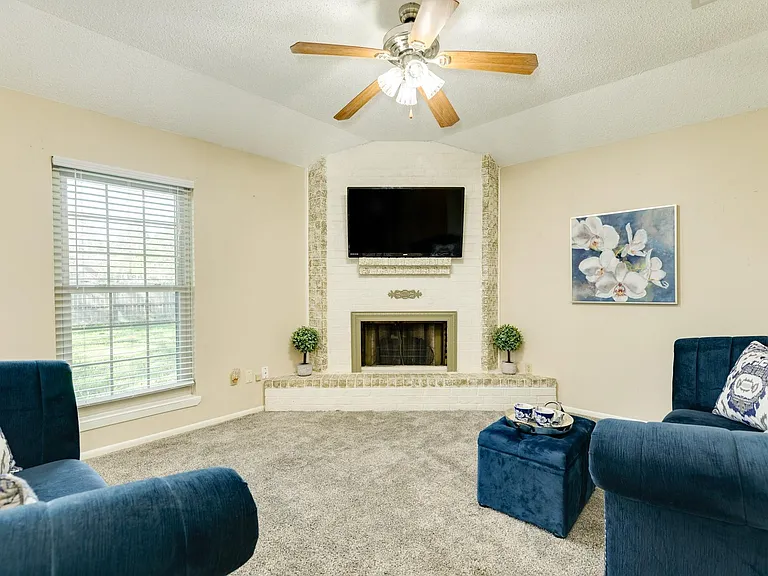 530 Tall Timber Dr — Photo 7