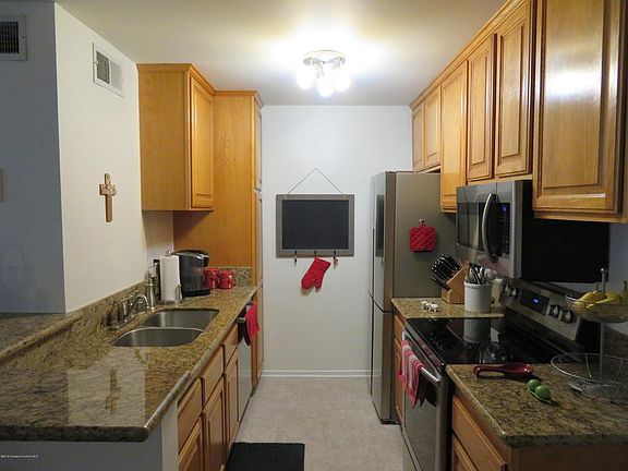 3rd image of 23515 Lyons Ave Unit 249