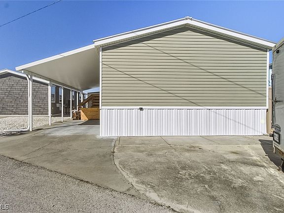 3rd image of 3904 Dewberry Ln