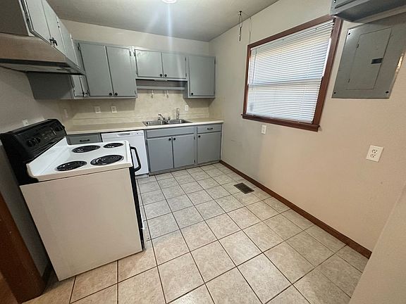 3rd image of 3519 SW Kirklawn Ave