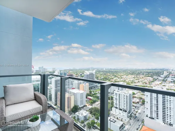 88 SW 7th St, Miami, FL