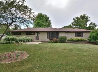 W140N6590 Mardene Ave, Menomonee Falls, WI 53051
