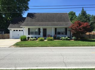 201 E Center St, Troy, IL