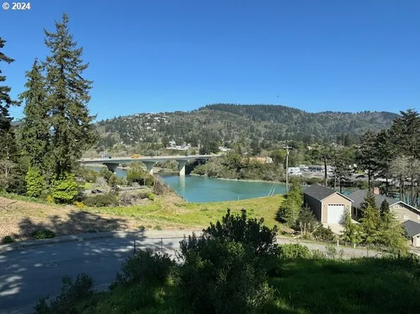 0 Riverview Dr Unit 6, Brookings, OR 97415