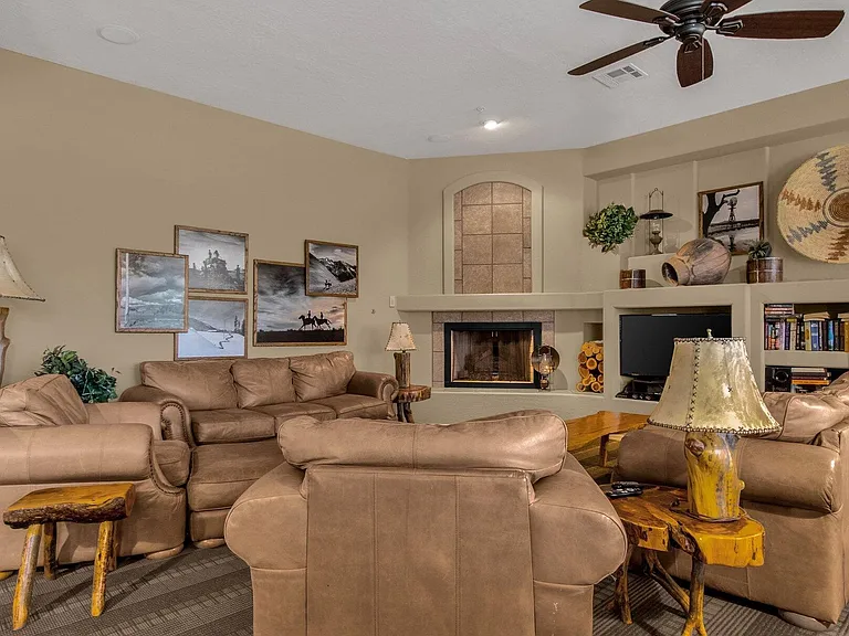 11500 E Cochise Dr #1010 — Photo 35