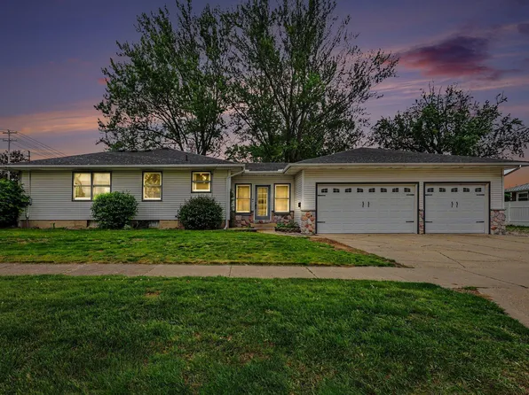 5259 School Ave, Hudsonville, MI 49426