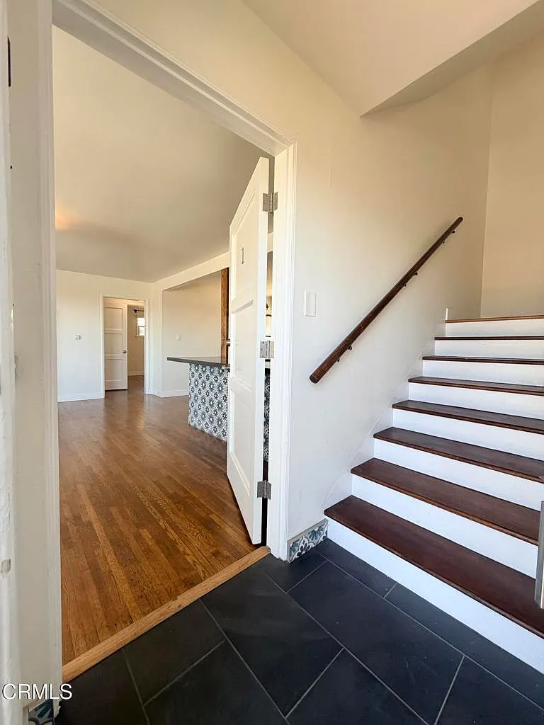 2 bed, 1.0 bath, 1000 sqft, $3,100 — Photo 4