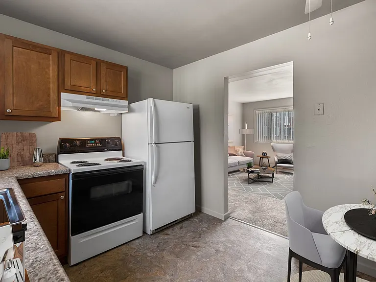 Teson Garden Apartments — Photo 9