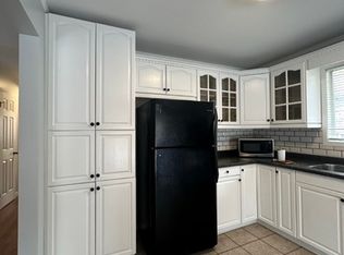 1356 Tudor Cres #1A, Peterborough, ON K9L1W8