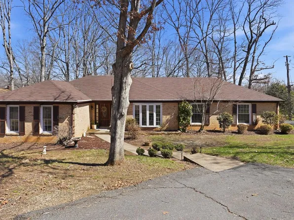 1200 Richmond Dr, Stafford, VA 22554