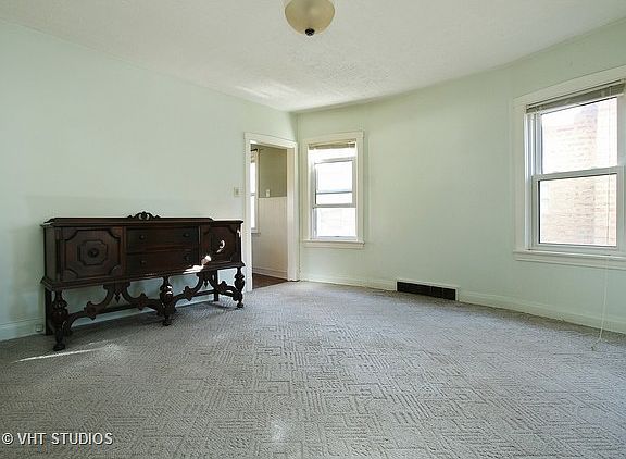 4th image of 1502 Marengo Ave