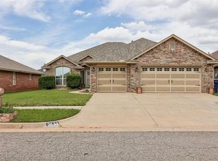 2633 SE 97th St, Moore, OK 73160