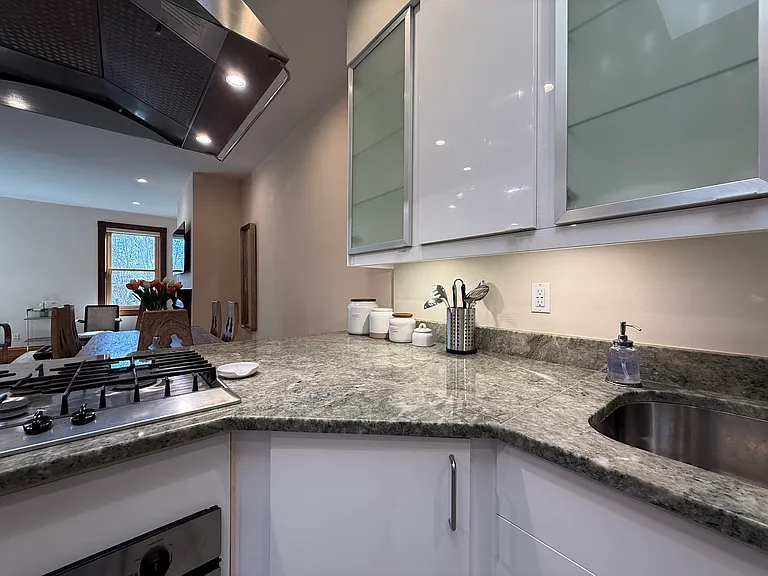 632 Massachusetts Ave NE #3 — Photo 19
