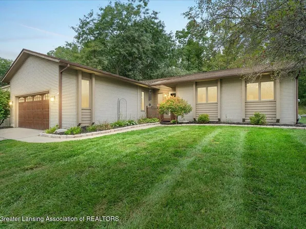 230 Williamsburg Rd, Lansing, MI 48917