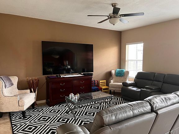 5th image of 8845 Cameron Crest Dr